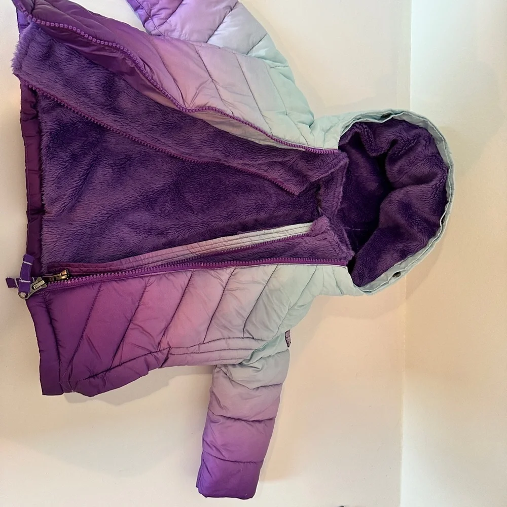 Girls heavy double lined ski jacket. - Picture 4 of 5